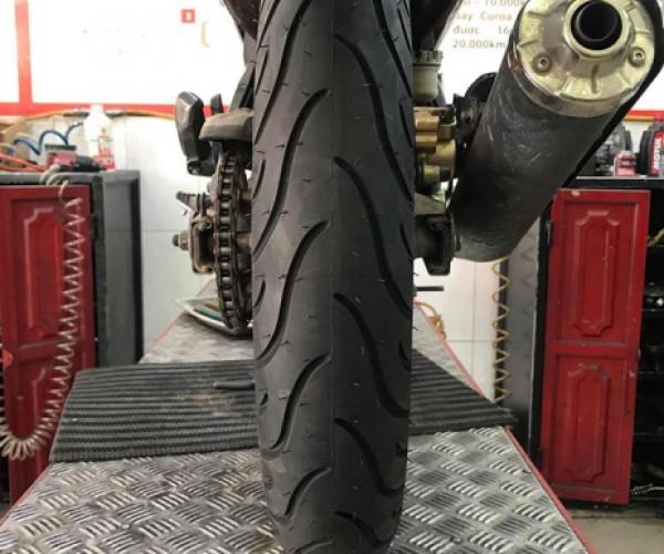 Vỏ Michelin Pilot Street 110/70-17 (không ruột)