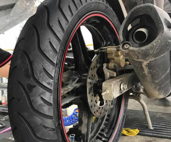 Vỏ Michelin Pilot Street 120/70-17 (không ruột)