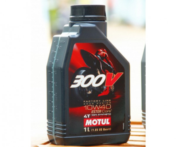 Nhớt Motul 300V
